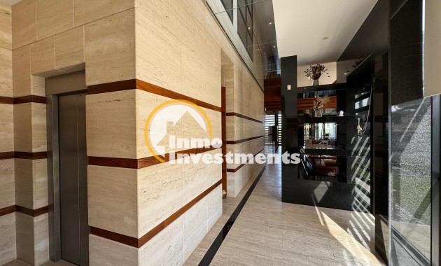 Bestaande bouw - Villa - Orihuela Costa - Altos de Campoamor