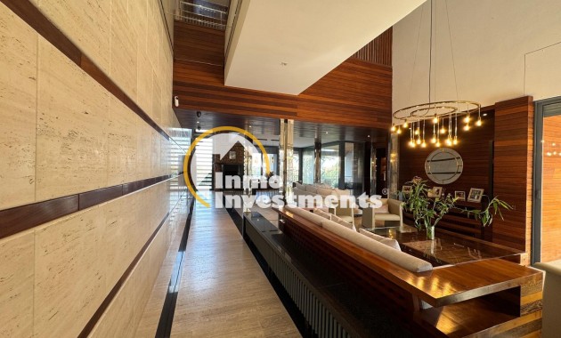 Bestaande bouw - Villa - Orihuela Costa - Altos de Campoamor