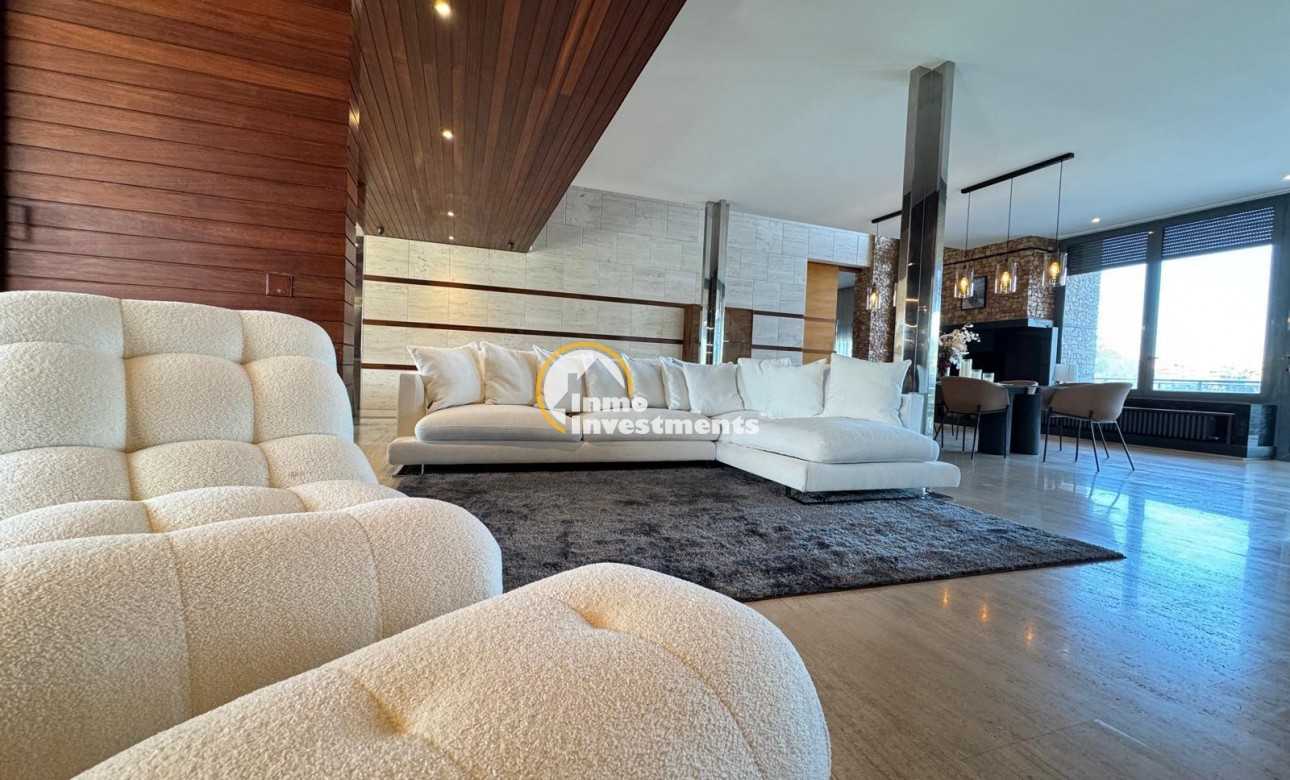 Bestaande bouw - Villa - Orihuela Costa - Altos de Campoamor