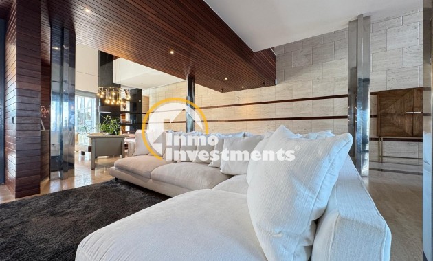 Bestaande bouw - Villa - Orihuela Costa - Altos de Campoamor