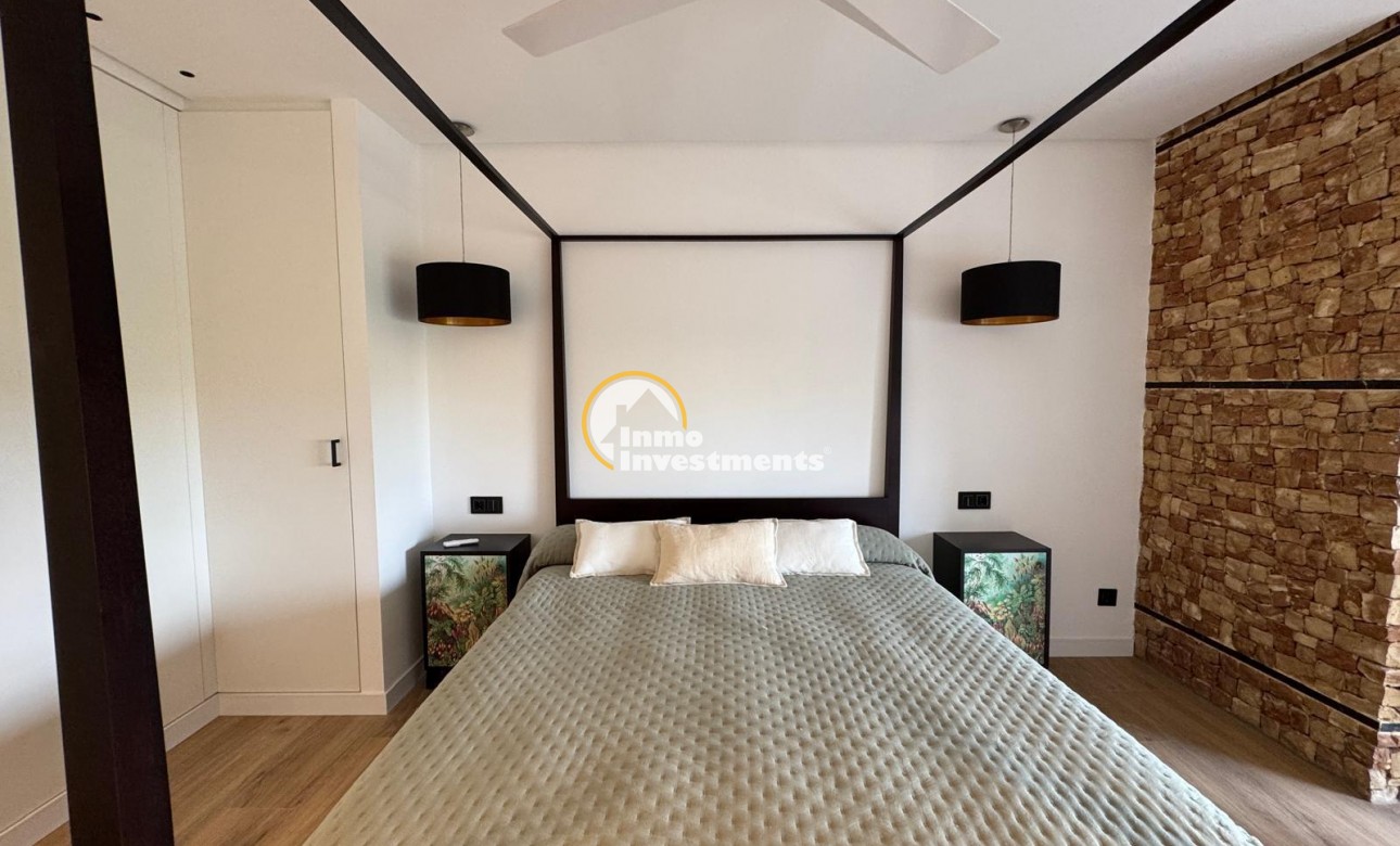 Bestaande bouw - Villa - Orihuela Costa - Altos de Campoamor