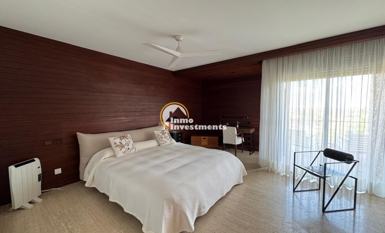 Bestaande bouw - Villa - Orihuela Costa - Altos de Campoamor