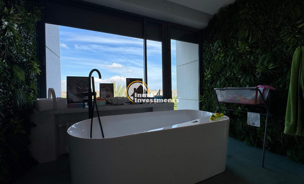 Bestaande bouw - Villa - Orihuela Costa - Altos de Campoamor