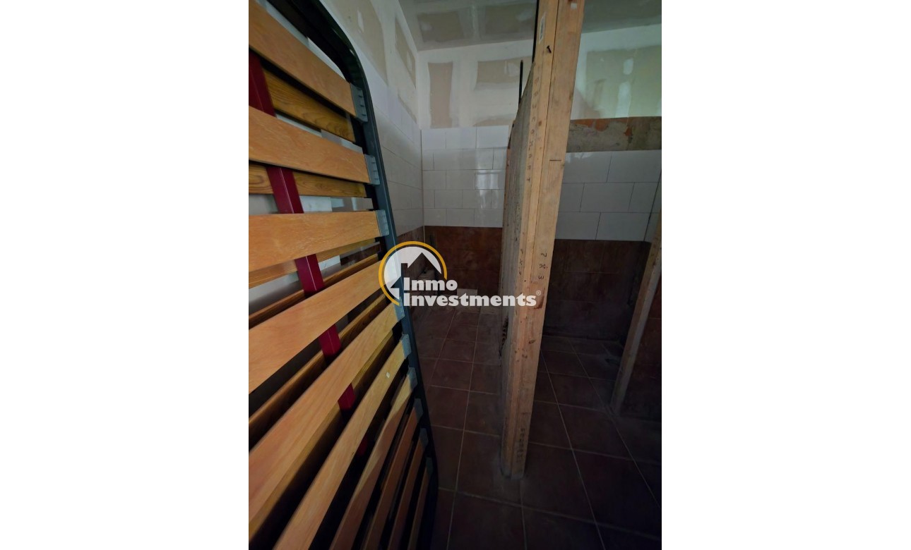 Resale - Commercial - Oviedo - Fozaneldi-Tenderina