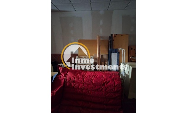 Resale - Commercial - Oviedo - Fozaneldi-Tenderina