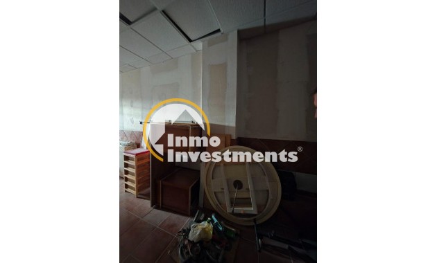 Resale - Commercial - Oviedo - Fozaneldi-Tenderina