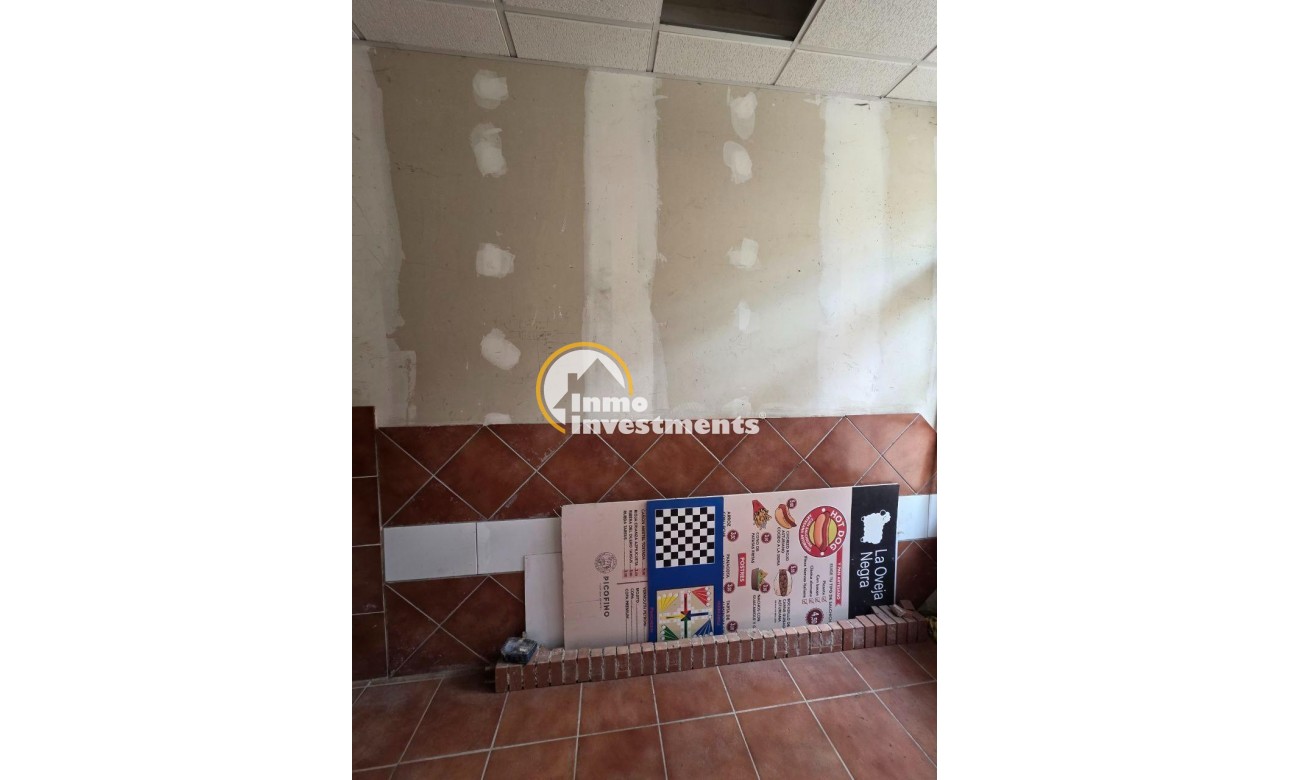 Resale - Commercial - Oviedo - Fozaneldi-Tenderina