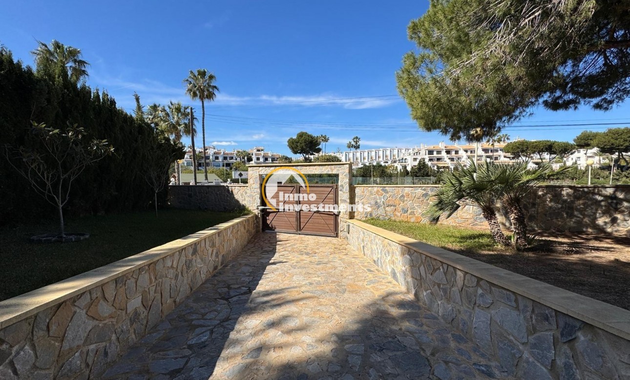 Reventa - Chalet independiente - Cabo Roig - MUY CERCA DE LA PLAYA