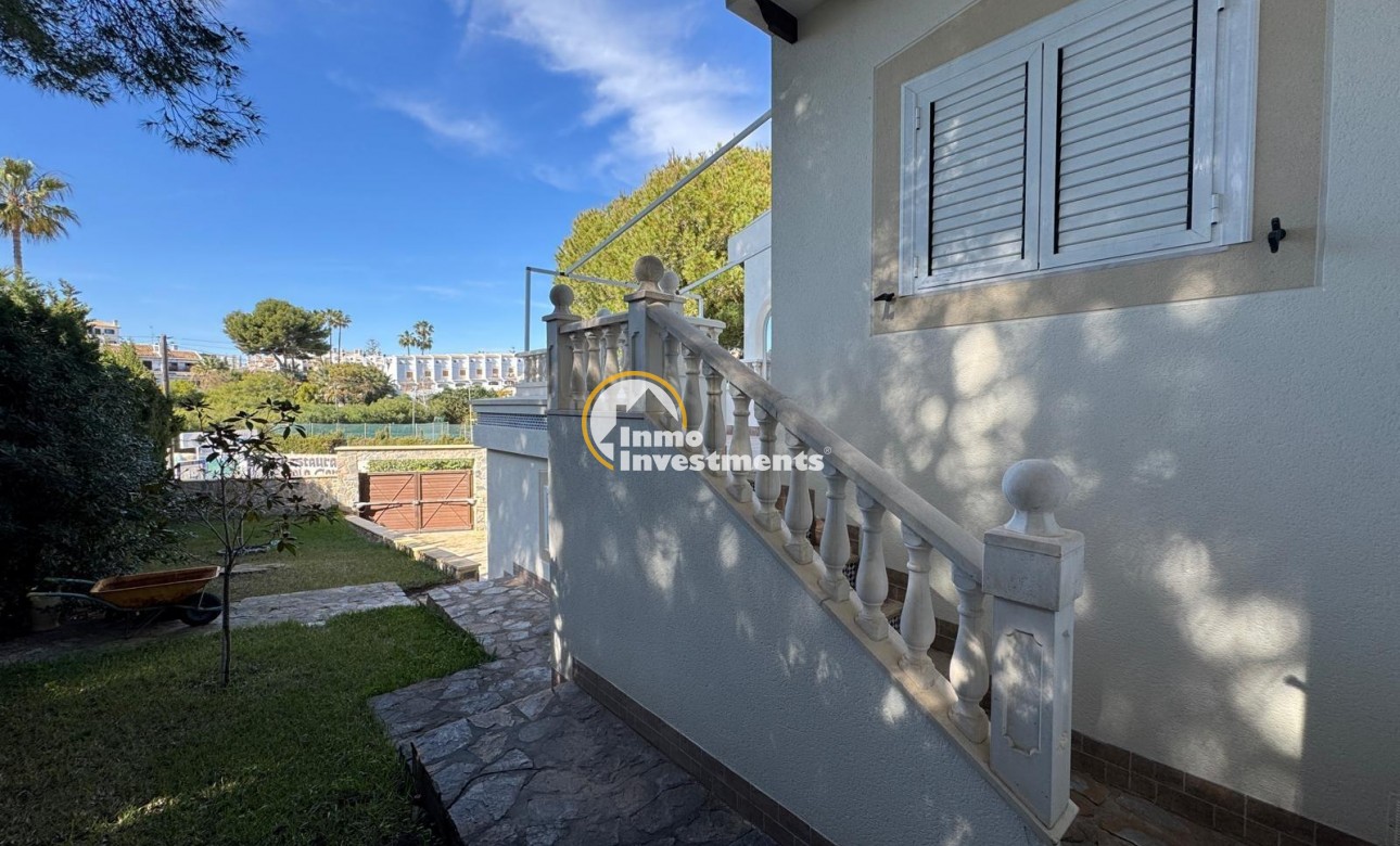Reventa - Chalet independiente - Cabo Roig - MUY CERCA DE LA PLAYA