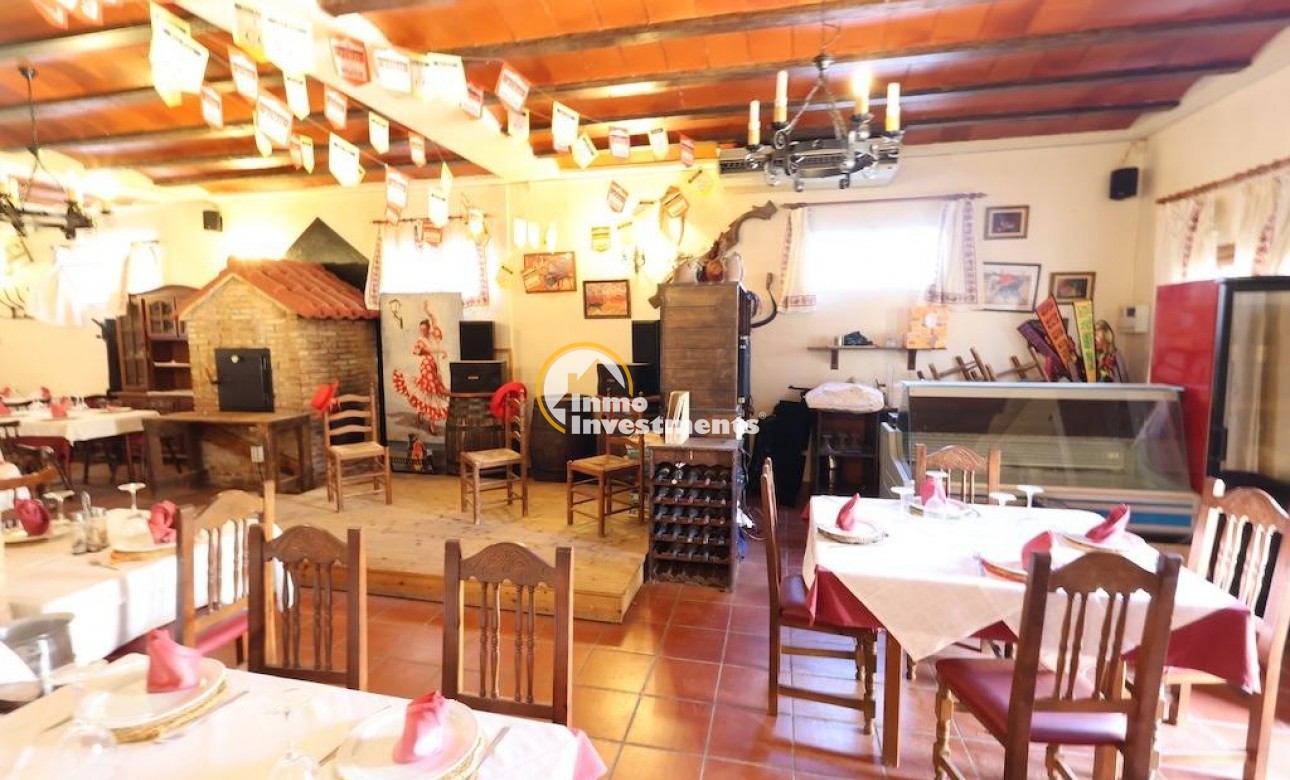 Till salu - Villa - Orihuela Costa - La Zenia