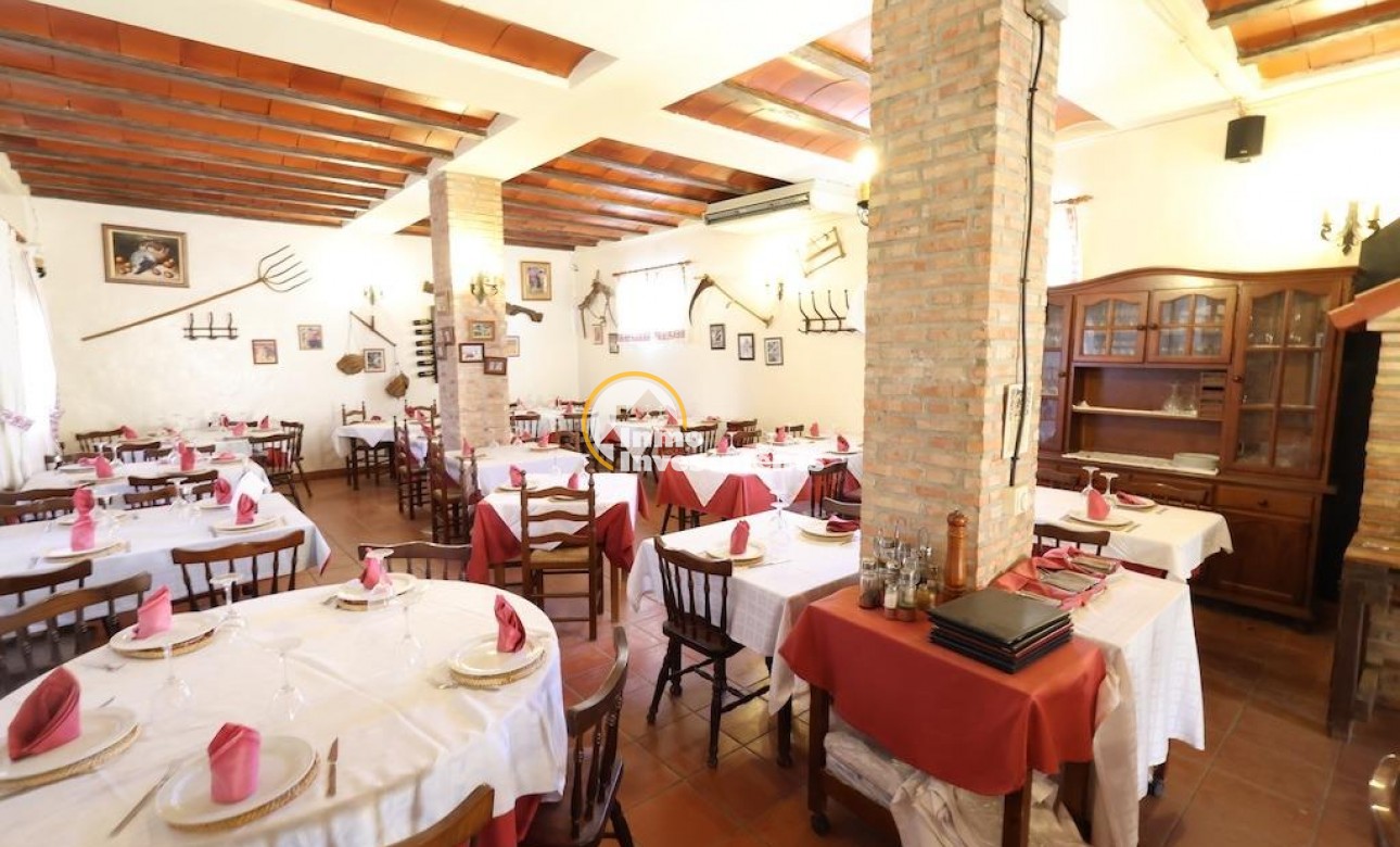 Till salu - Villa - Orihuela Costa - La Zenia