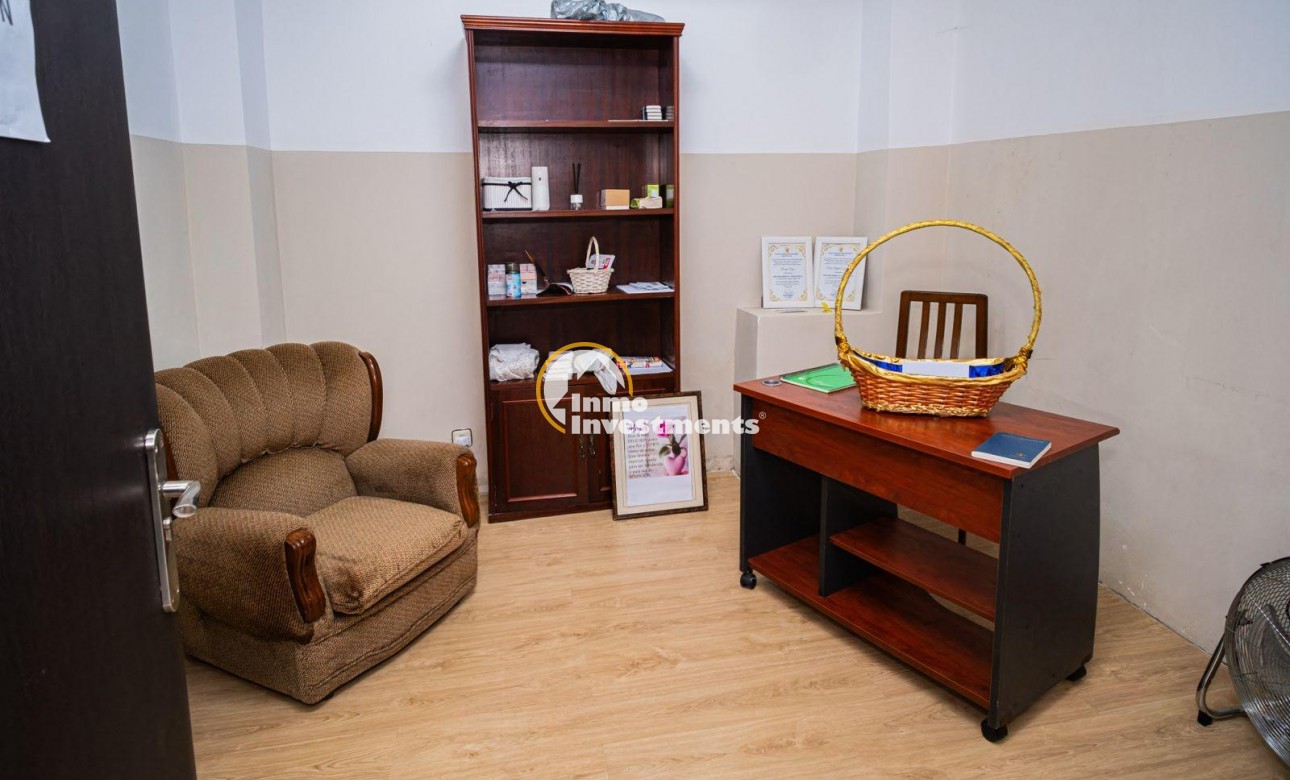 Reventa - Local comercial - Aviles - Centro