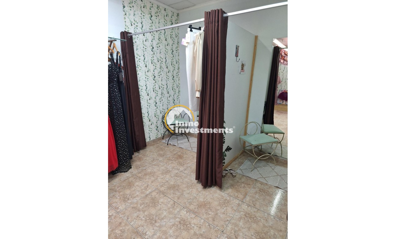 Resale - Commercial - Torrevieja