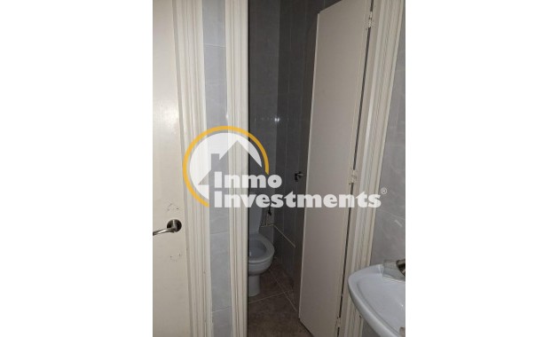 Resale - Commercial - Torrevieja