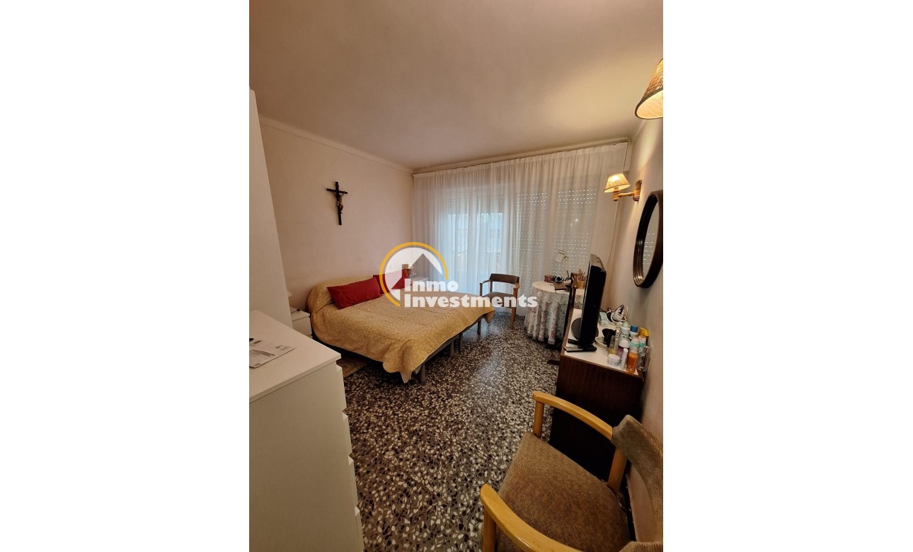 Resale - Commercial - Torrevieja