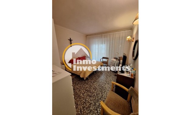 Resale - Commercial - Torrevieja