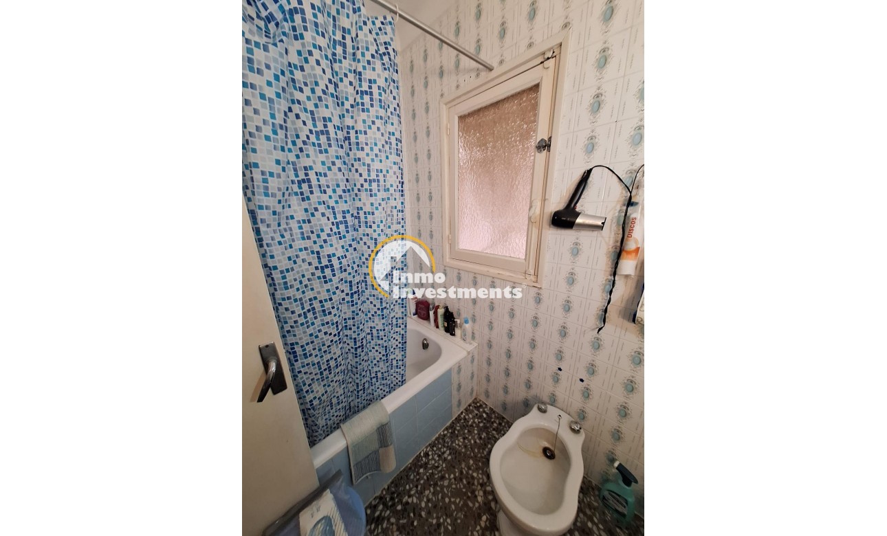 Resale - Commercial - Torrevieja