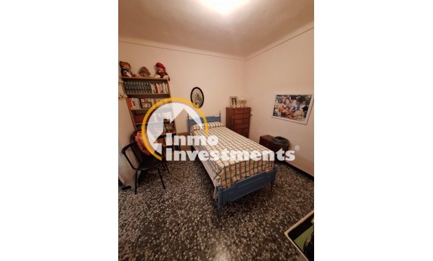 Resale - Commercial - Torrevieja