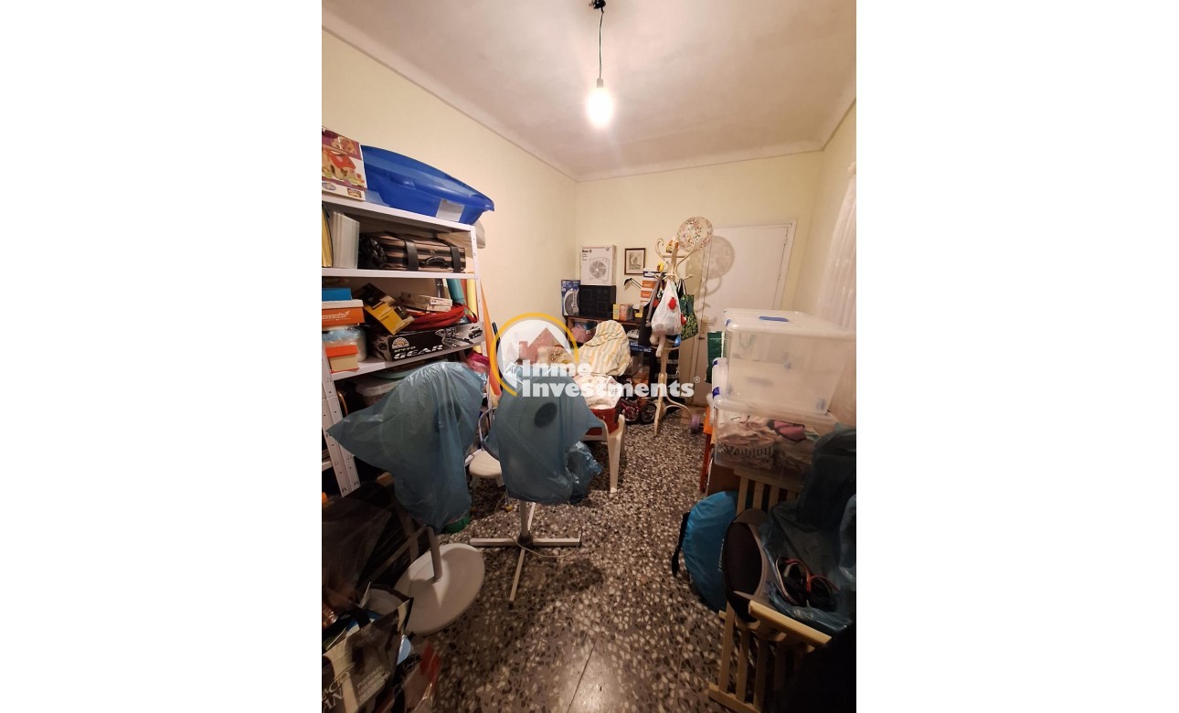 Resale - Commercial - Torrevieja