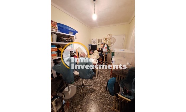 Resale - Commercial - Torrevieja