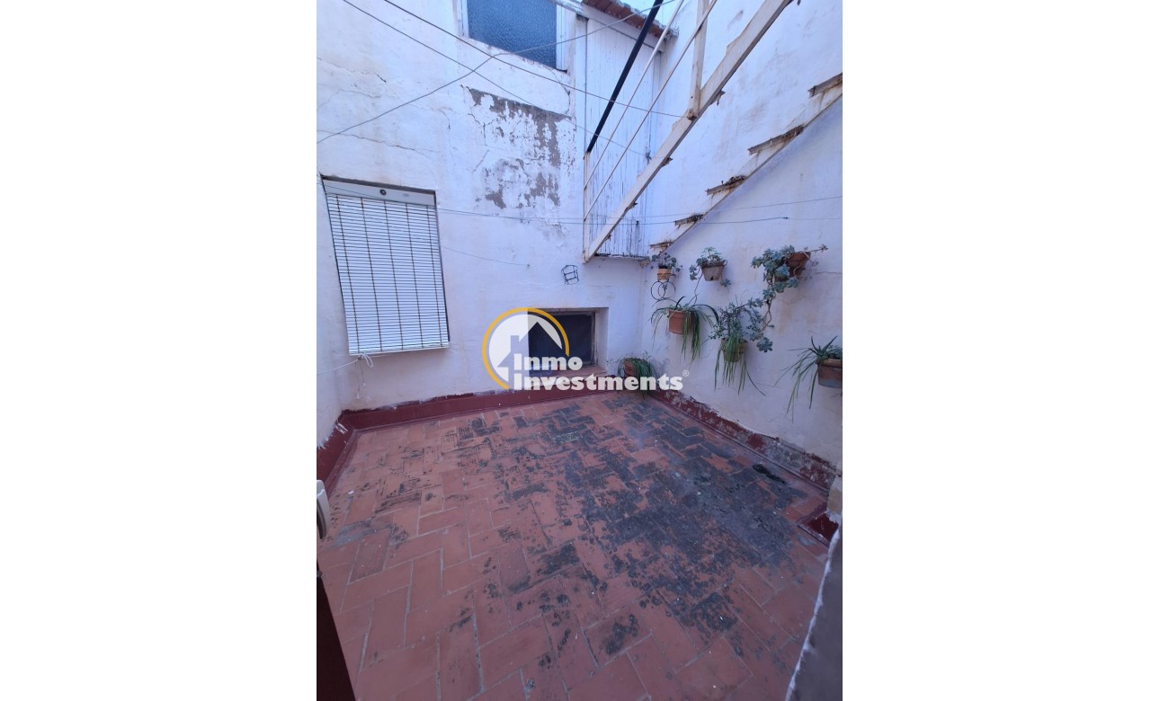 Resale - Commercial - Torrevieja