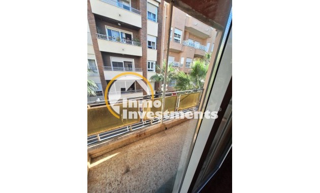 Resale - Commercial - Torrevieja