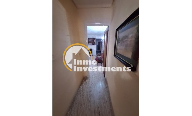 Resale - Commercial - Torrevieja