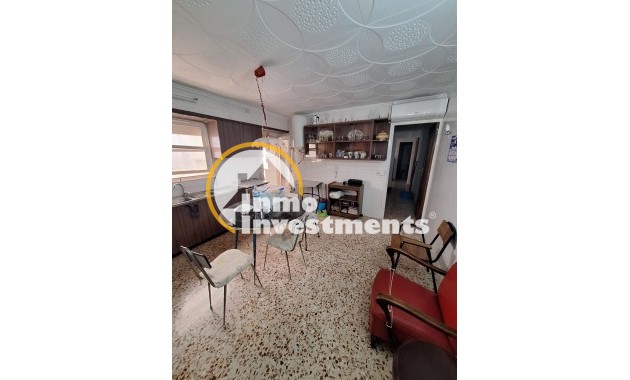 Resale - Commercial - Torrevieja