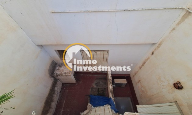 Resale - Commercial - Torrevieja