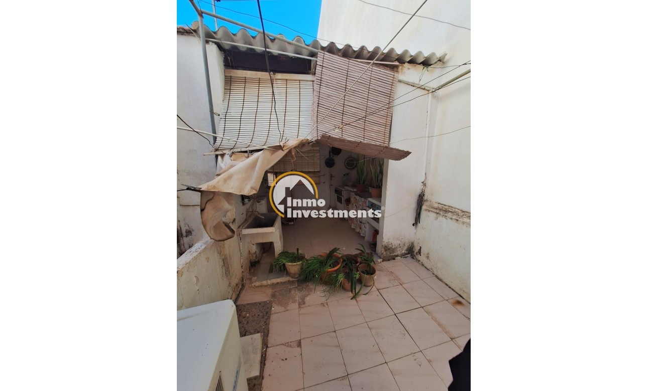 Resale - Commercial - Torrevieja