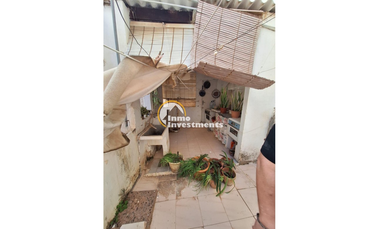 Resale - Commercial - Torrevieja