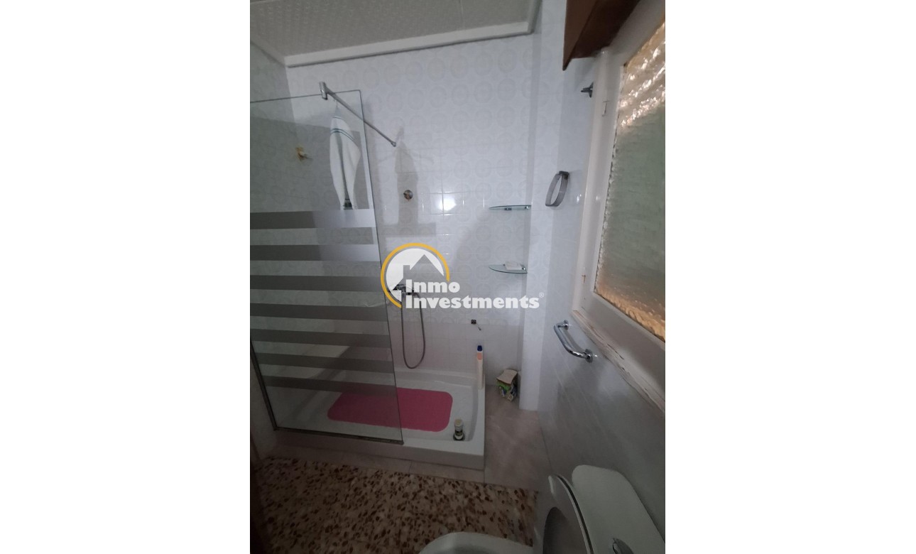 Resale - Commercial - Torrevieja