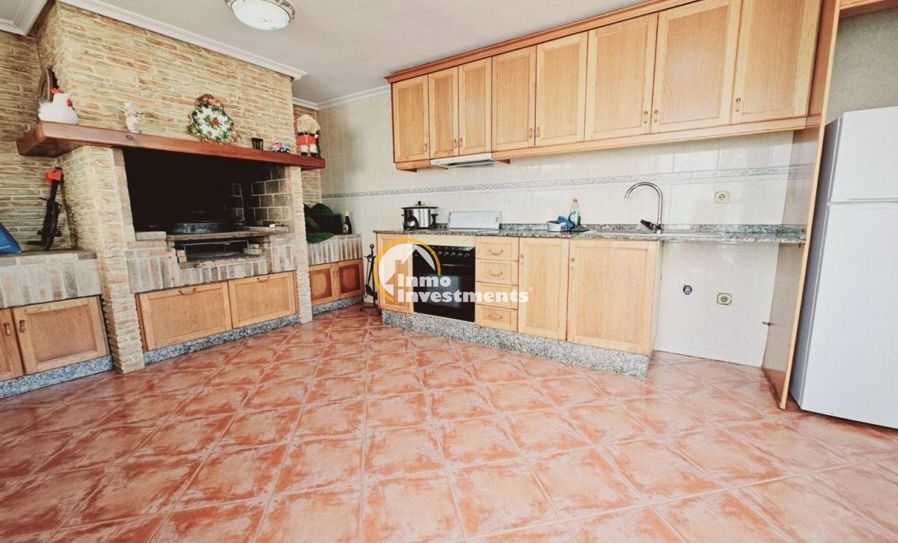 Resale - Villa - Torrevieja - La Siesta - El Salado - Torreta