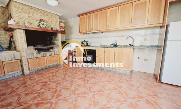 Resale - Villa - Torrevieja - La Siesta - El Salado - Torreta