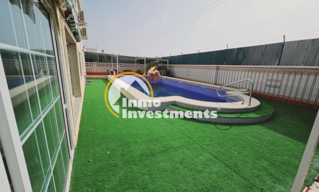 Resale - Villa - Torrevieja - La Siesta - El Salado - Torreta