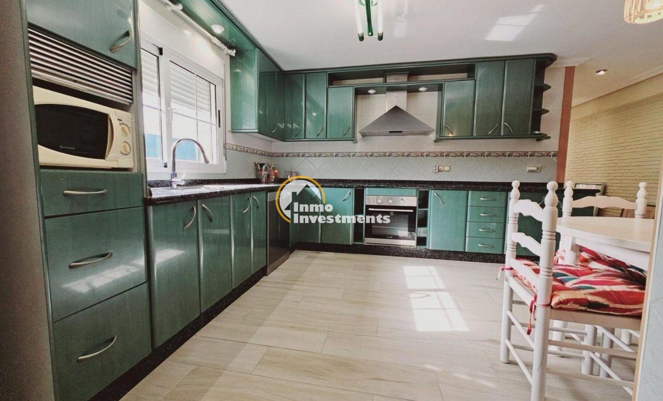 Resale - Villa - Torrevieja - La Siesta - El Salado - Torreta