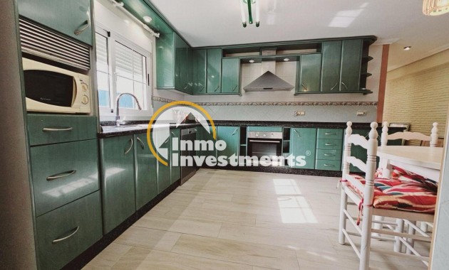 Resale - Villa - Torrevieja - La Siesta - El Salado - Torreta