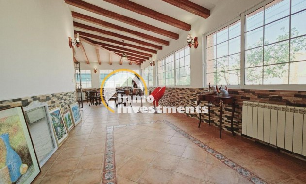 Resale - Villa - Torrevieja - La Siesta - El Salado - Torreta