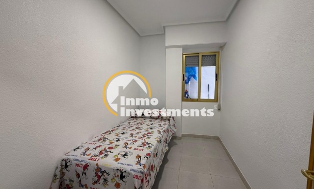 Resale - Apartment - Torrevieja - La Mata