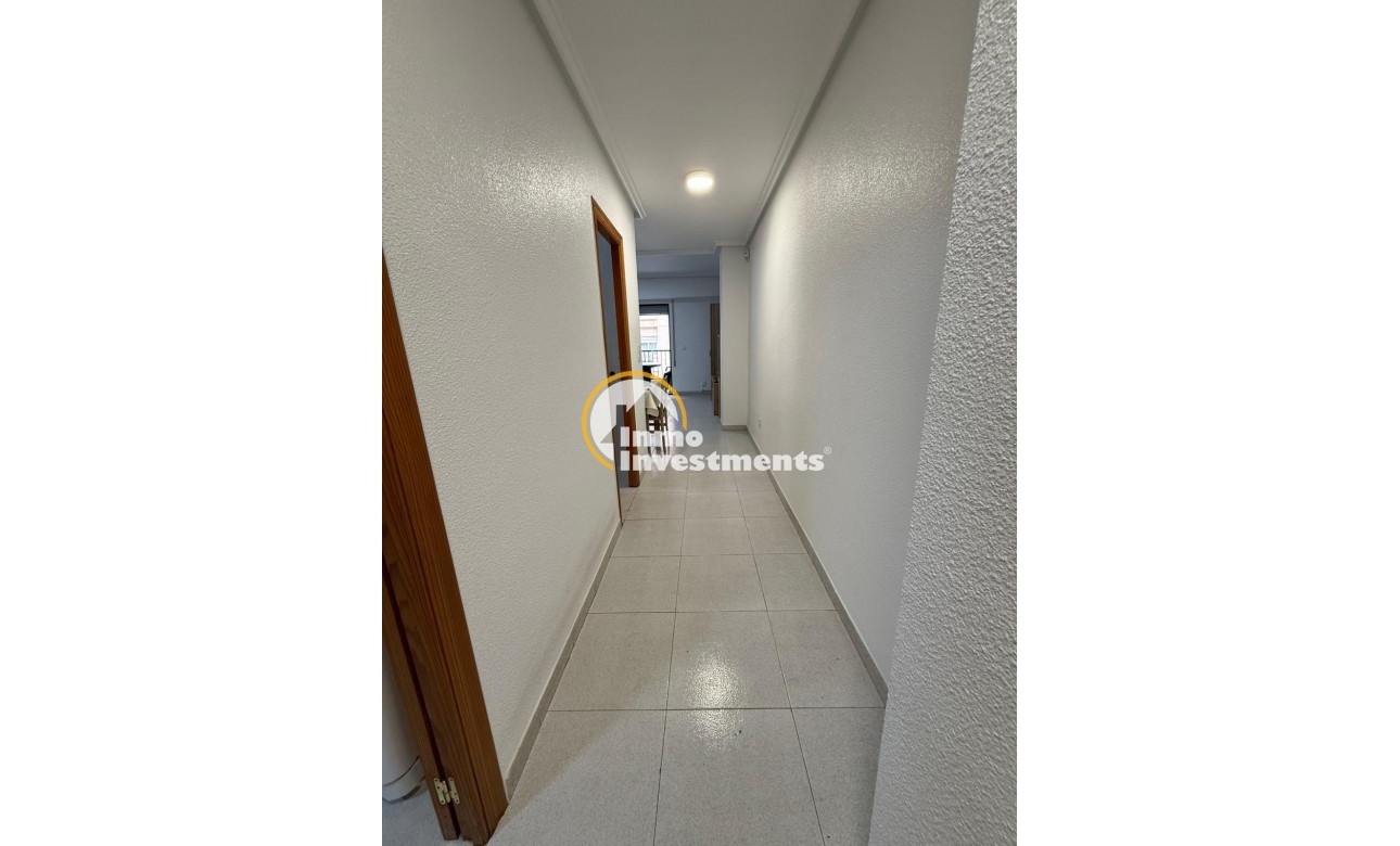Resale - Apartment - Torrevieja - La Mata