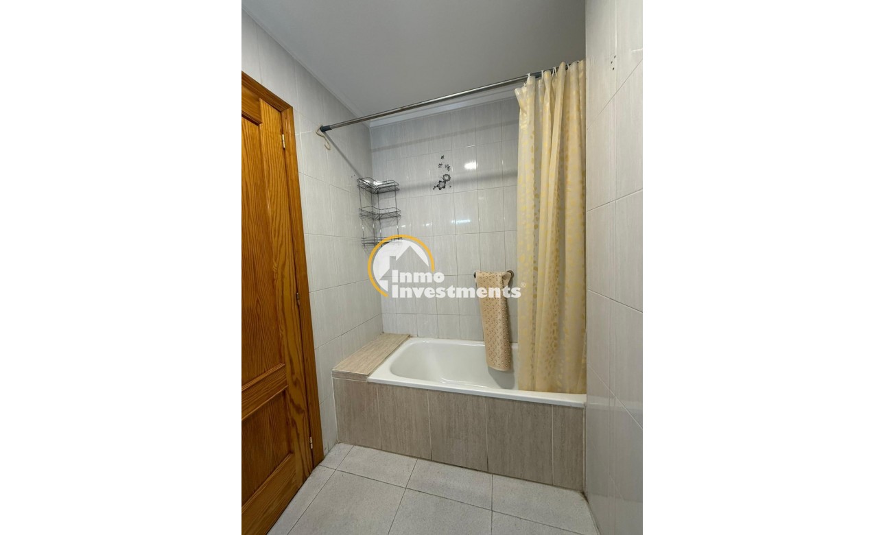 Resale - Apartment - Torrevieja - La Mata