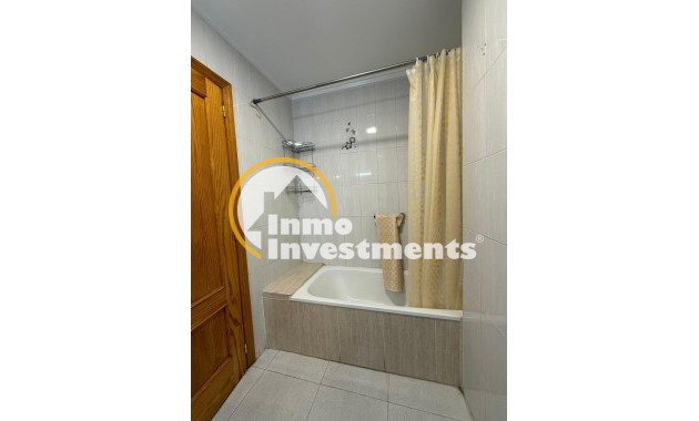 Resale - Apartment - Torrevieja - La Mata