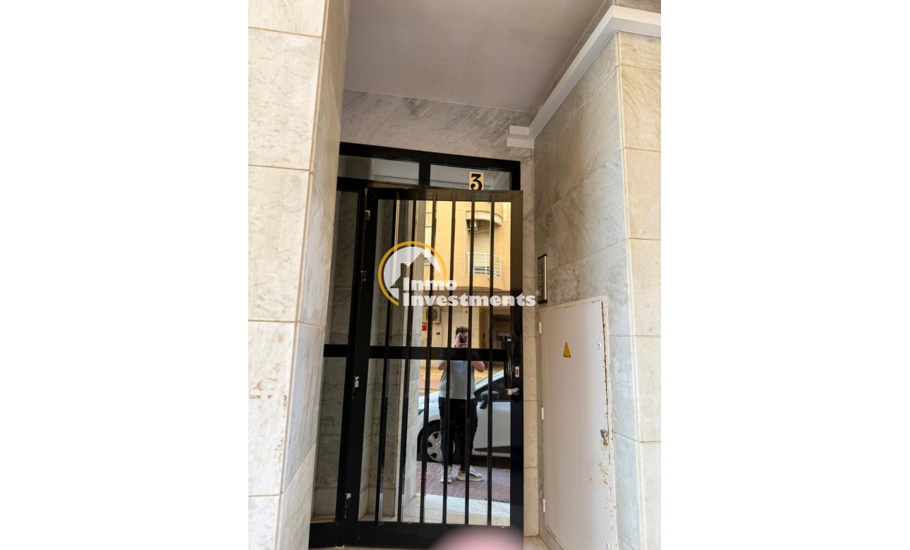 Resale - Apartment - Torrevieja - La Mata