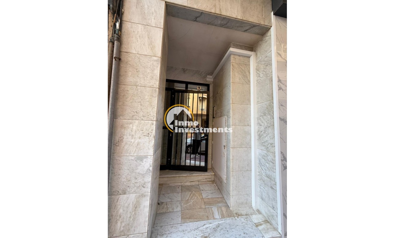 Resale - Apartment - Torrevieja - La Mata