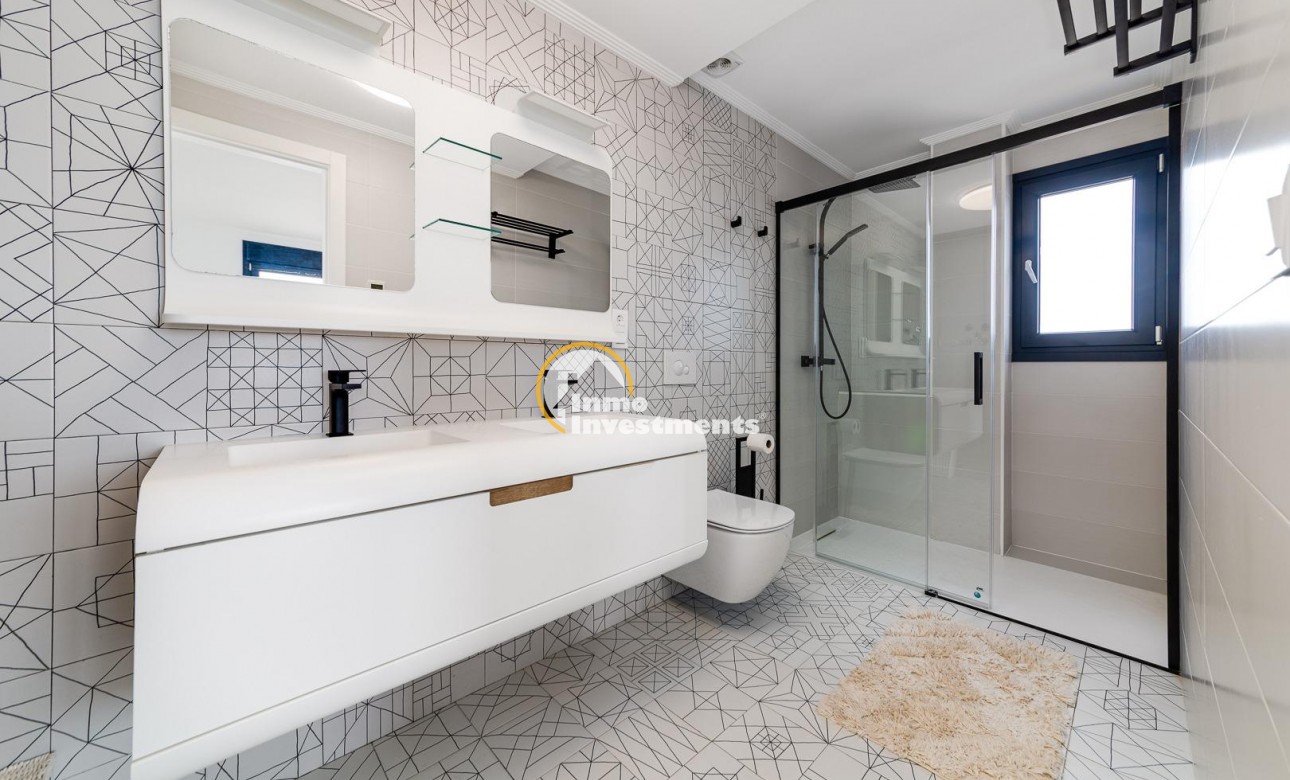 Reventa - Chalet independiente - Torrevieja - Playas