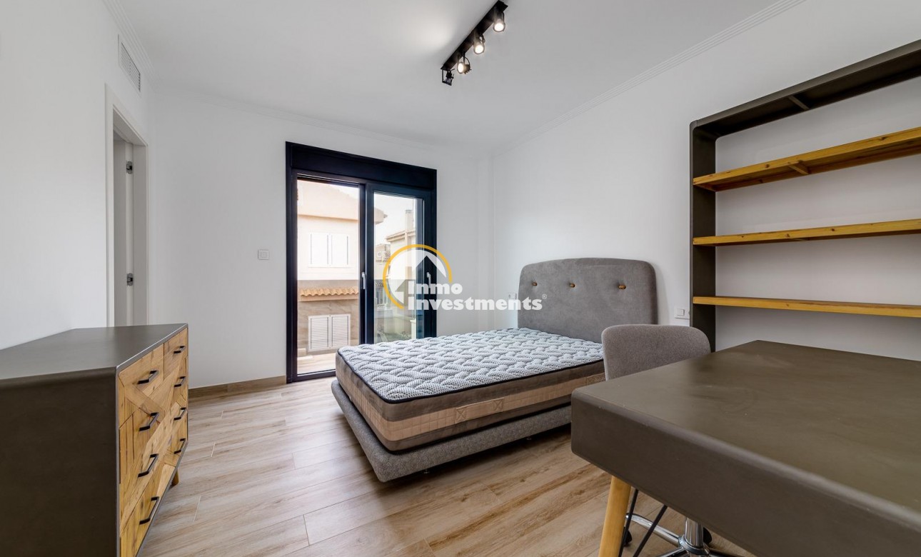 Reventa - Chalet independiente - Torrevieja - Playas