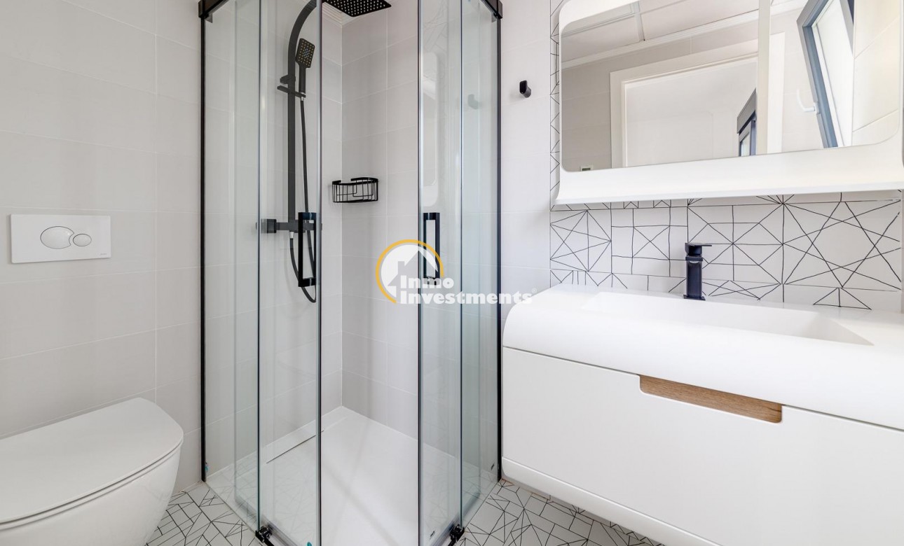 Reventa - Chalet independiente - Torrevieja - Playas