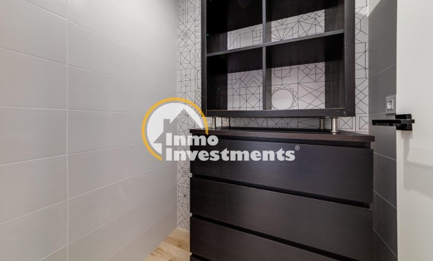 Reventa - Chalet independiente - Torrevieja - Playas