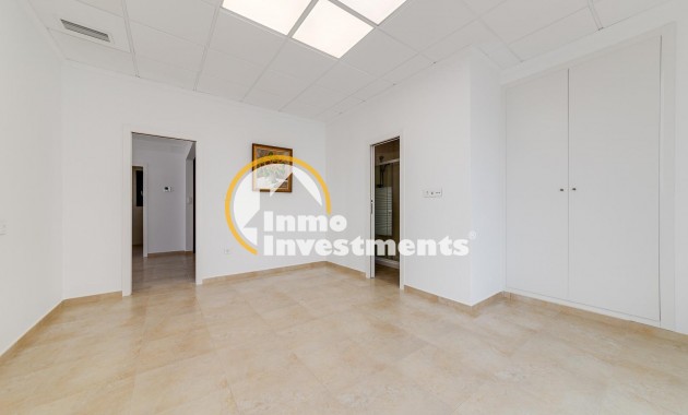 Reventa - Chalet independiente - Torrevieja - Playas