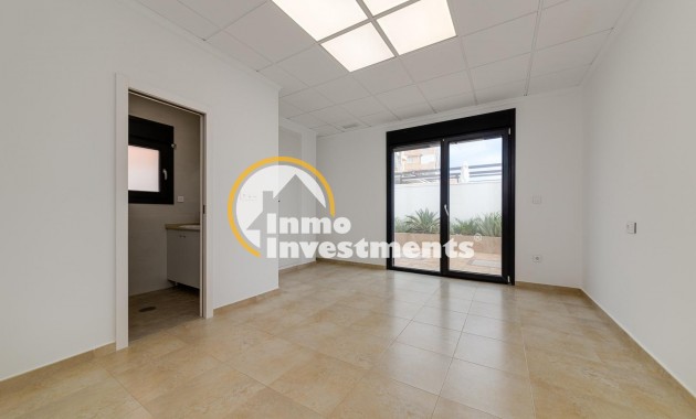 Reventa - Chalet independiente - Torrevieja - Playas
